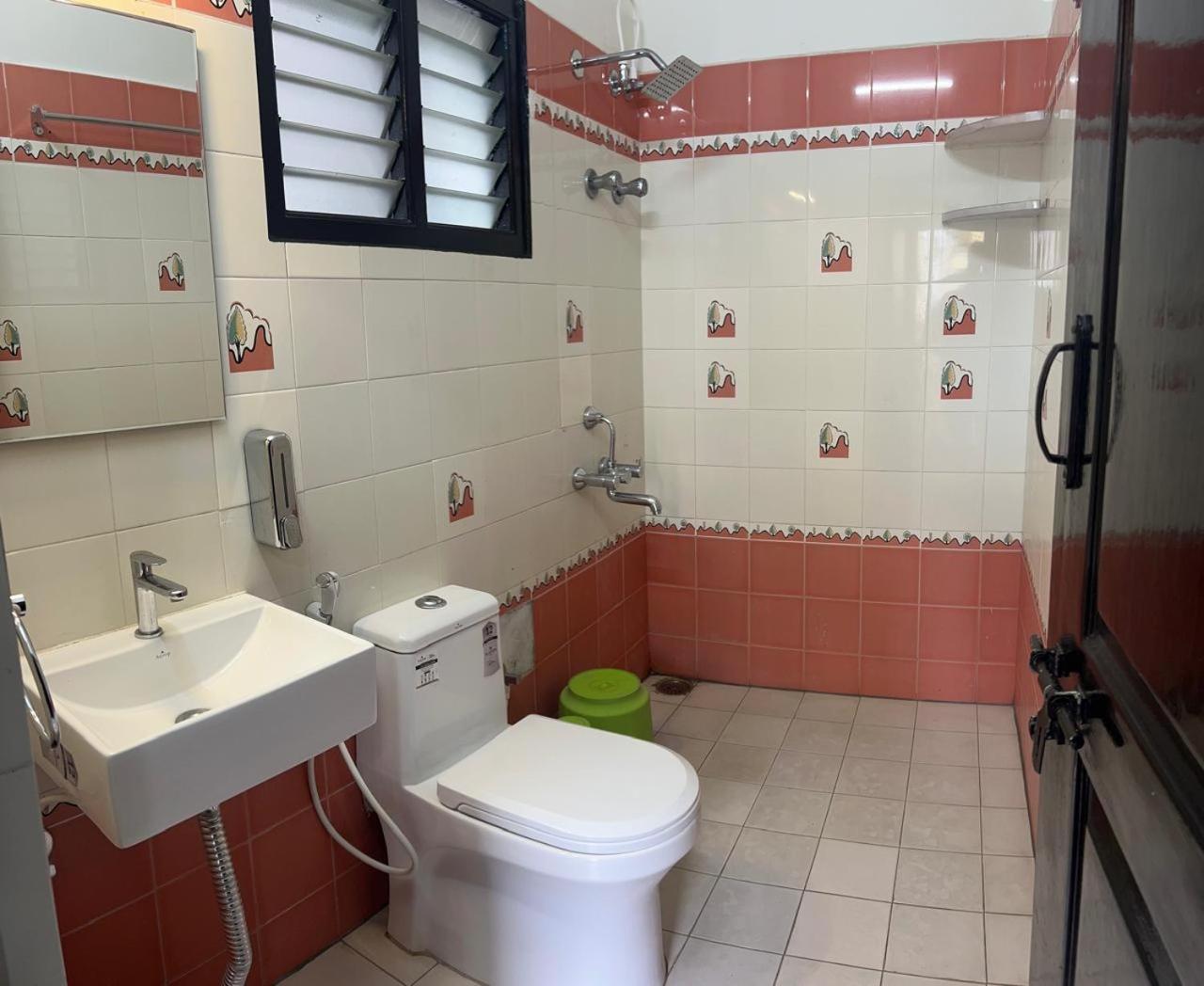 Hotel Queens Comfort Mysore Bagian luar foto